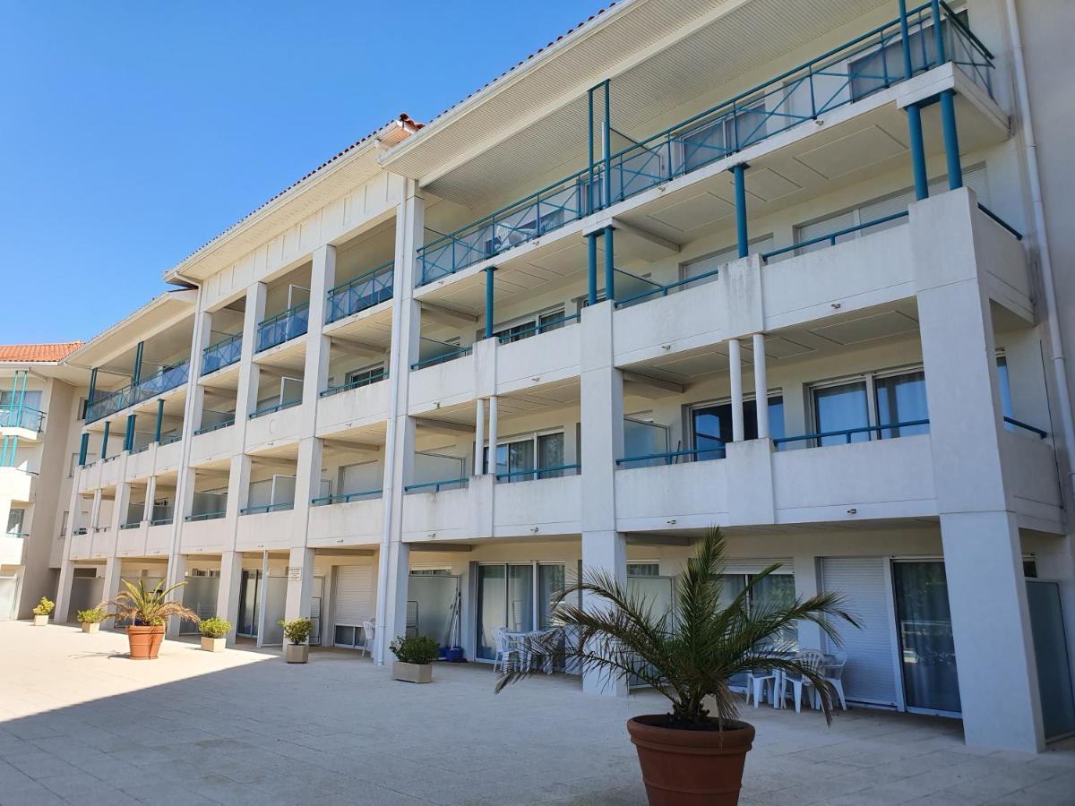 Appartement Golf Et Nivelle Avec Piscine Et Parking 西布勒 外观 照片