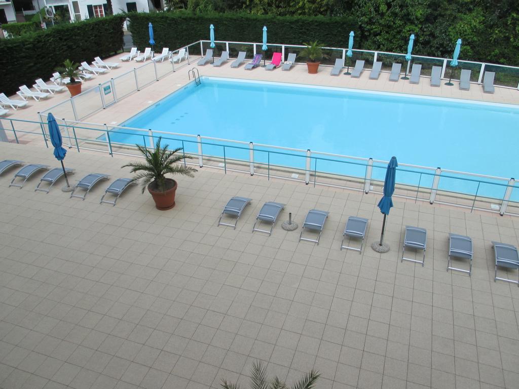 Appartement Golf Et Nivelle Avec Piscine Et Parking 西布勒 客房 照片